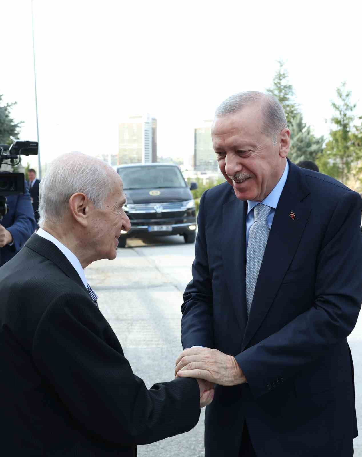 Cumhurbaşkanı Erdoğan, MHP Genel Başkanı Bahçeli ile bir araya geldi