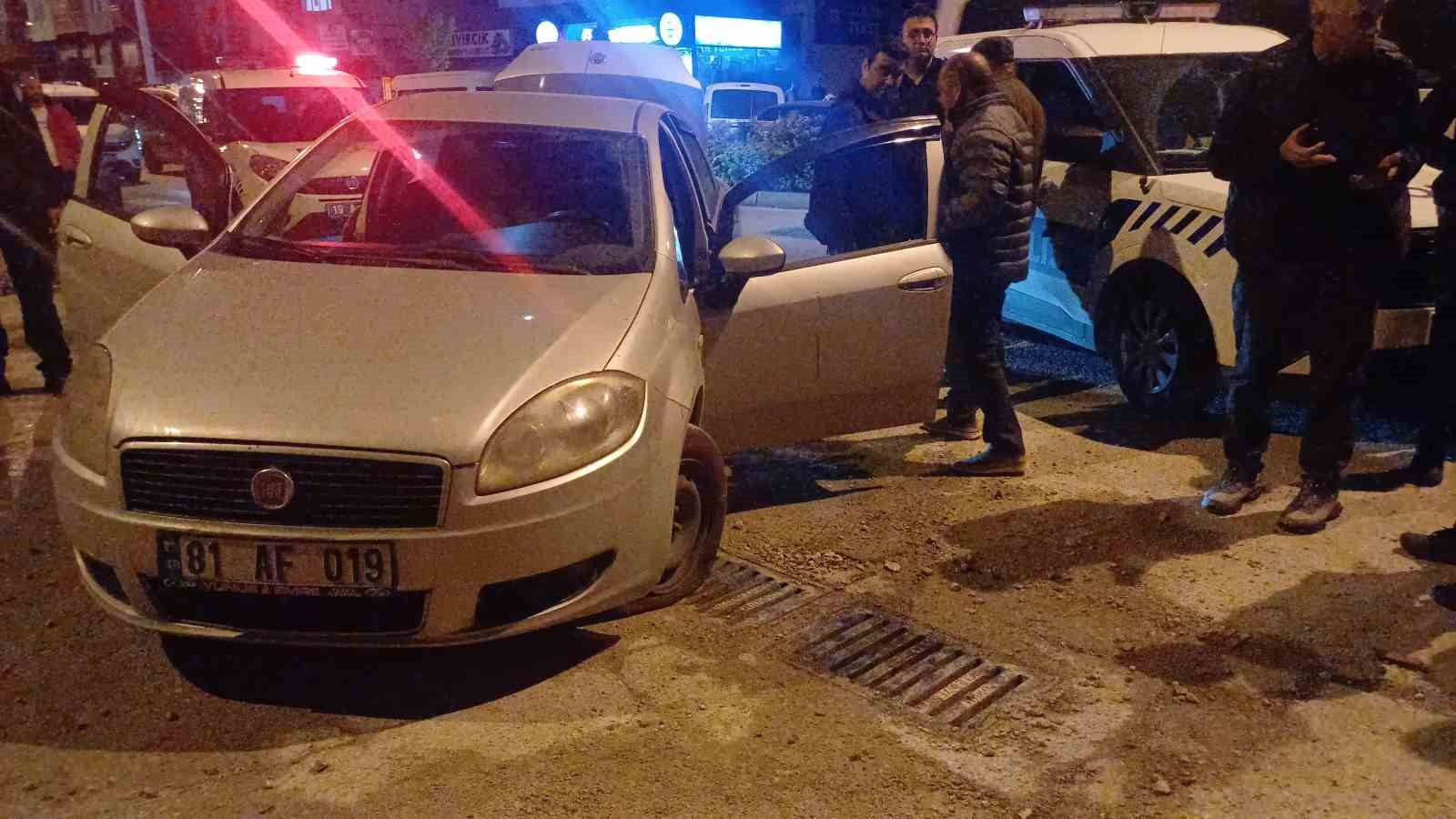 Çorum’da iki kişi birbirini bıçakladı