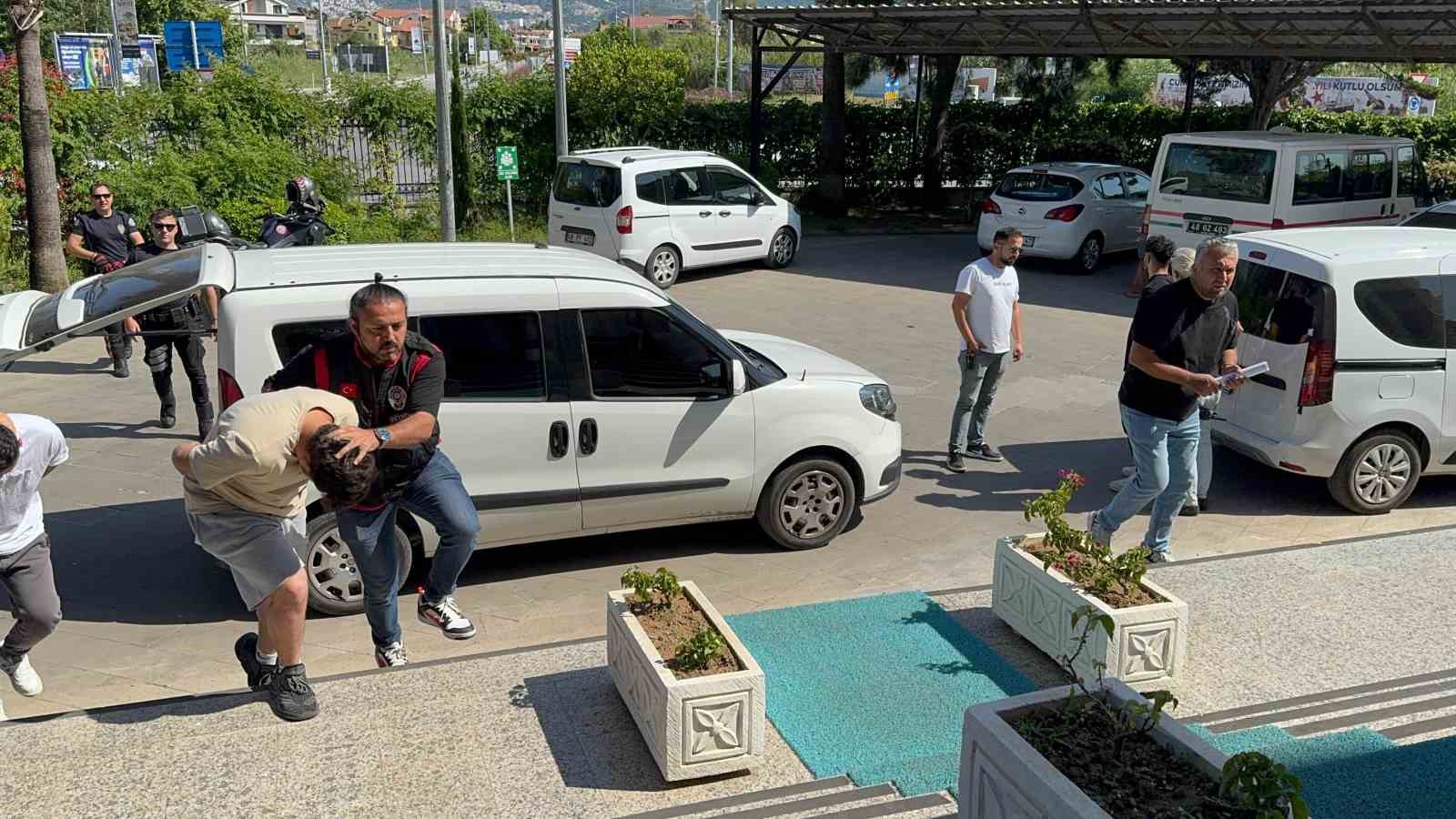 Muğla’da kadına şiddete 3 tutuklama