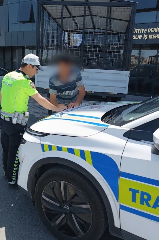 10 yaşındaki çocuğuna araç kullandırdı, 21 bin TL cezayı yedi