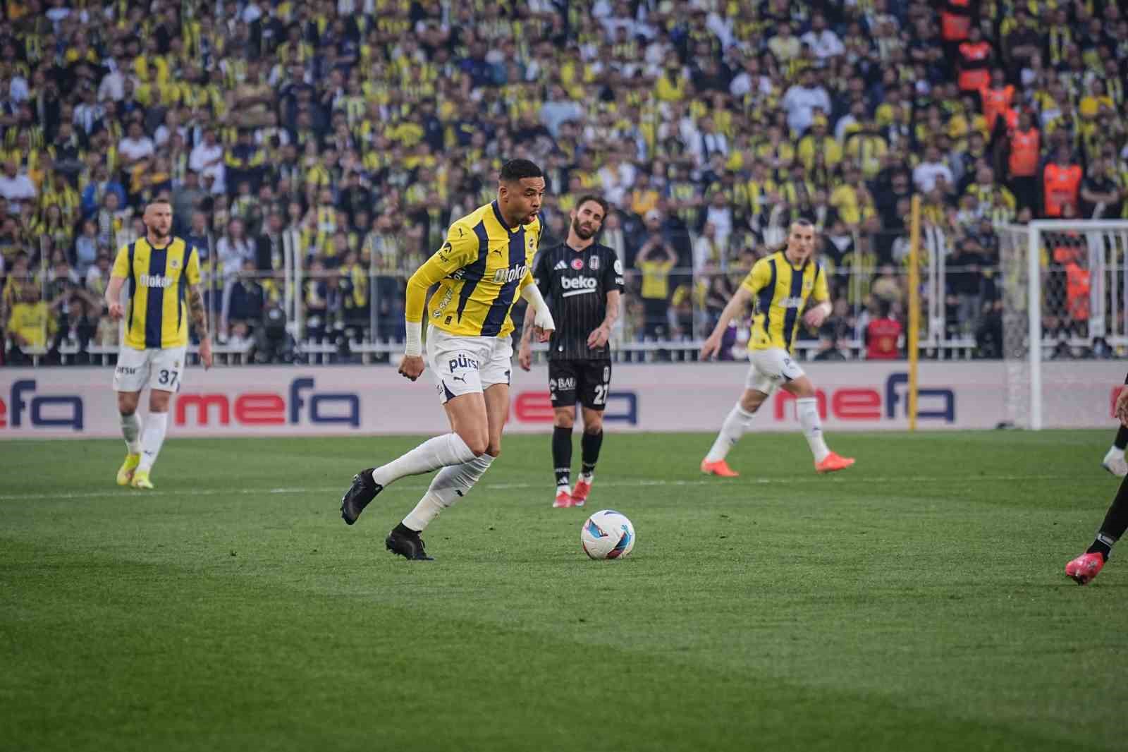 Trendyol Süper Lig: Fenerbahçe: 0 - Beşiktaş: 0 (Maç devam ediyor)