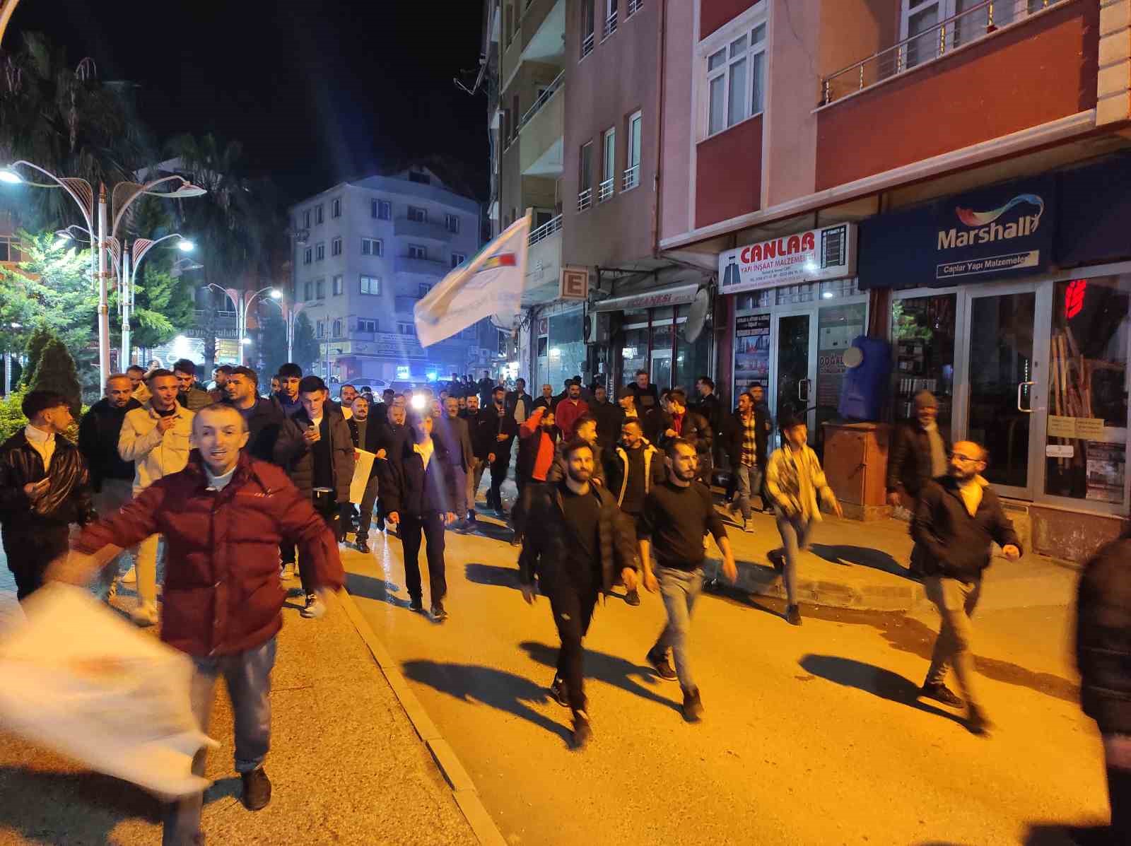 Türkelispor’un şampiyonluğu coşkuyla kutlandı