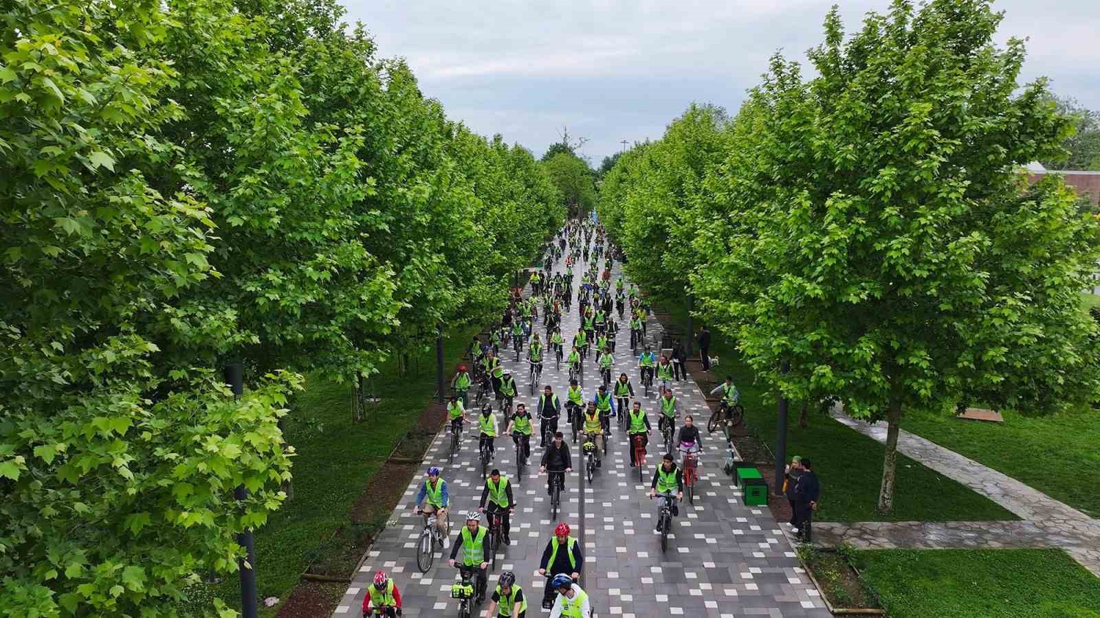 Pedallar daha güvenli bir trafik için dönecek