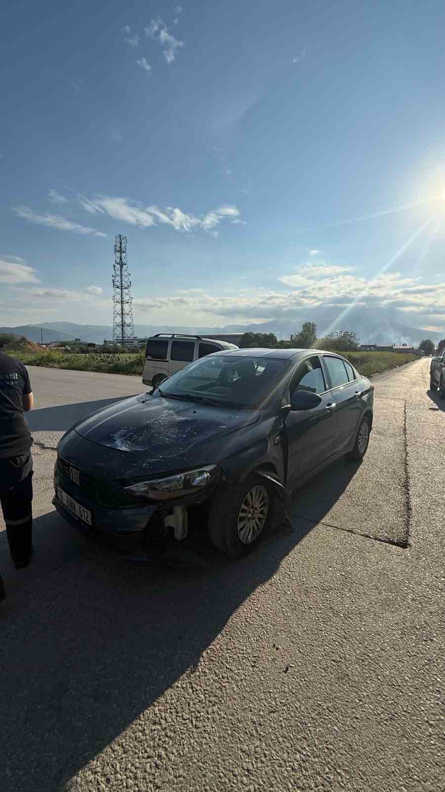 Bursa’da otomobil ile motosiklet çarpıştı: 2 yaralı