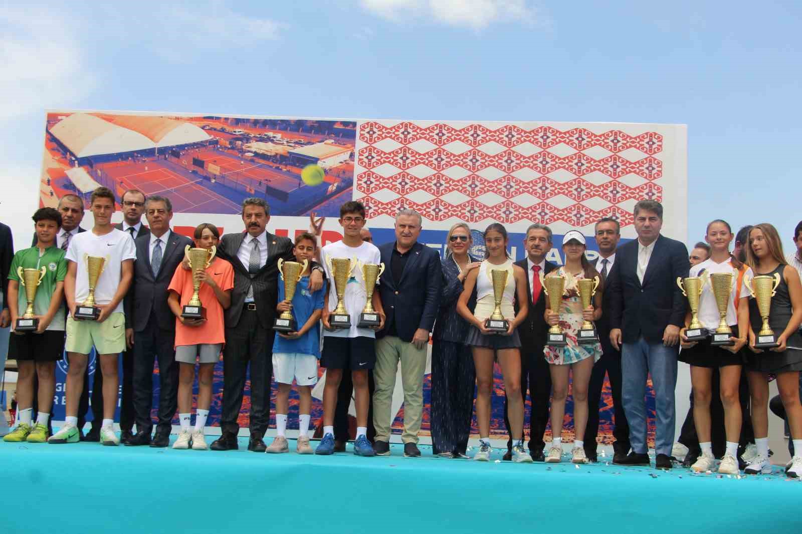 Cudi Cup final maçları ile sona erdi