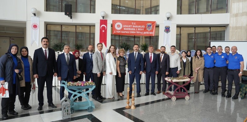 Bakırköy Adliyesi’nde tutuklu ve hükümlülerin el ürünleri sergisi açıldı