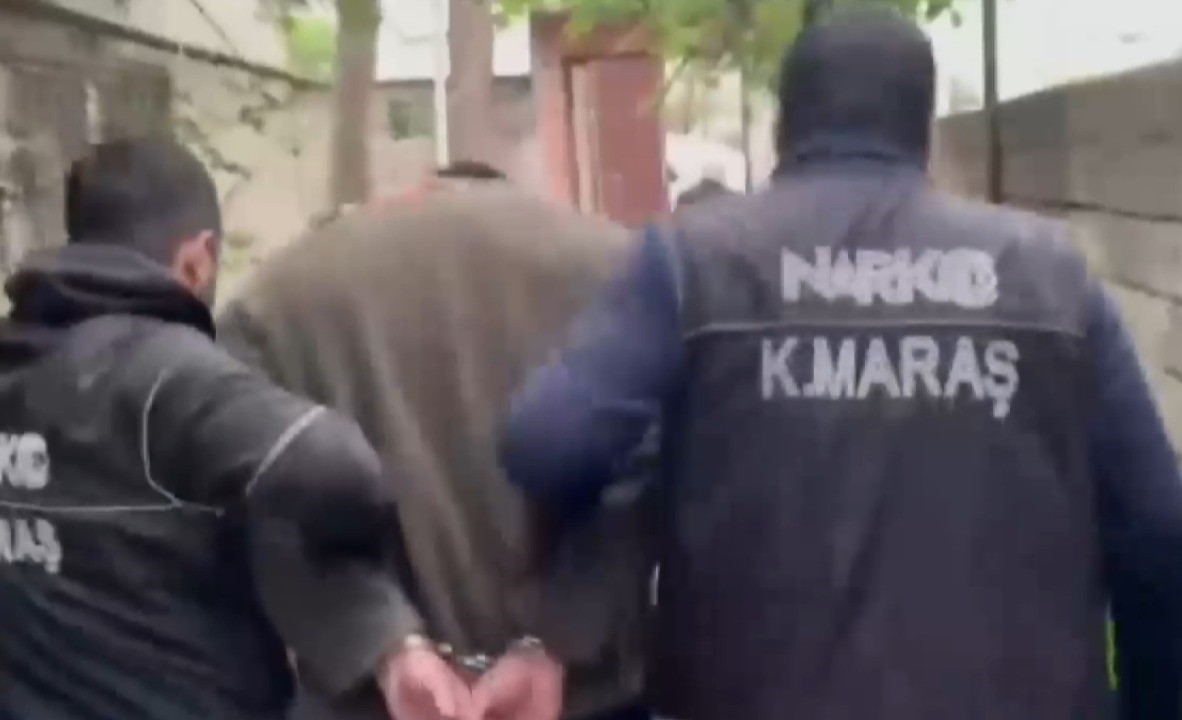 Uyuşturucu taciri 13 şüpheli tutuklandı