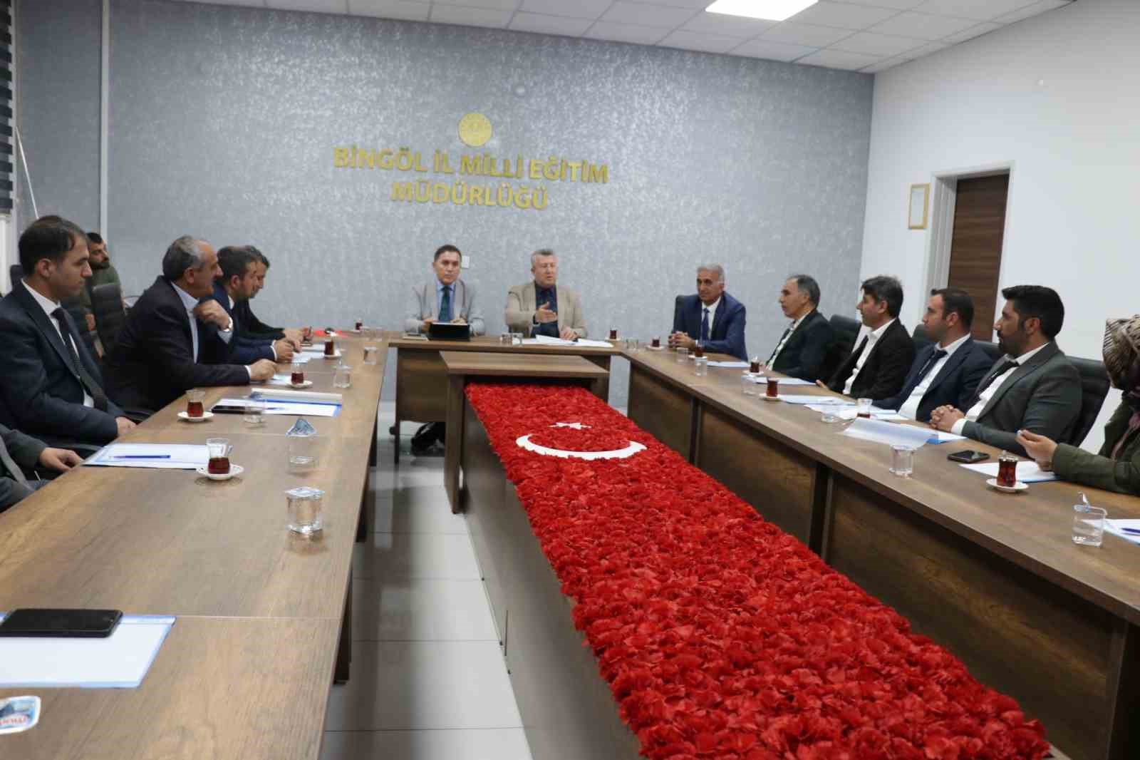 MEB Hayat Boyu Öğrenme Genel Müdürlüğü Bingöl’de temaslarda bulundu