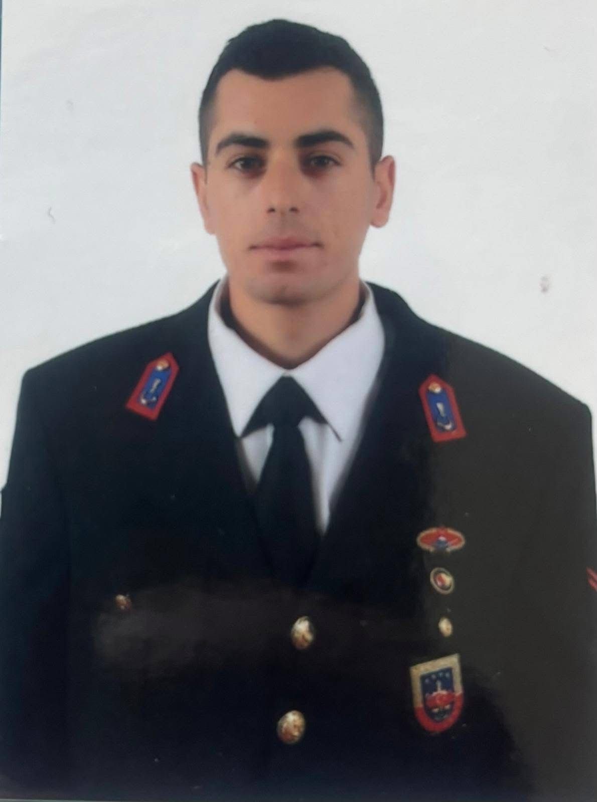 Hastalığa yenik düşen uzman çavuş son yolculuğuna uğurlandı