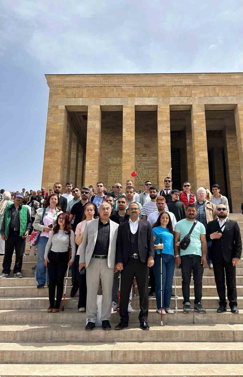 Altı Nokta Körler Derneği Gençlik Meclisi Ankara’da buluştu