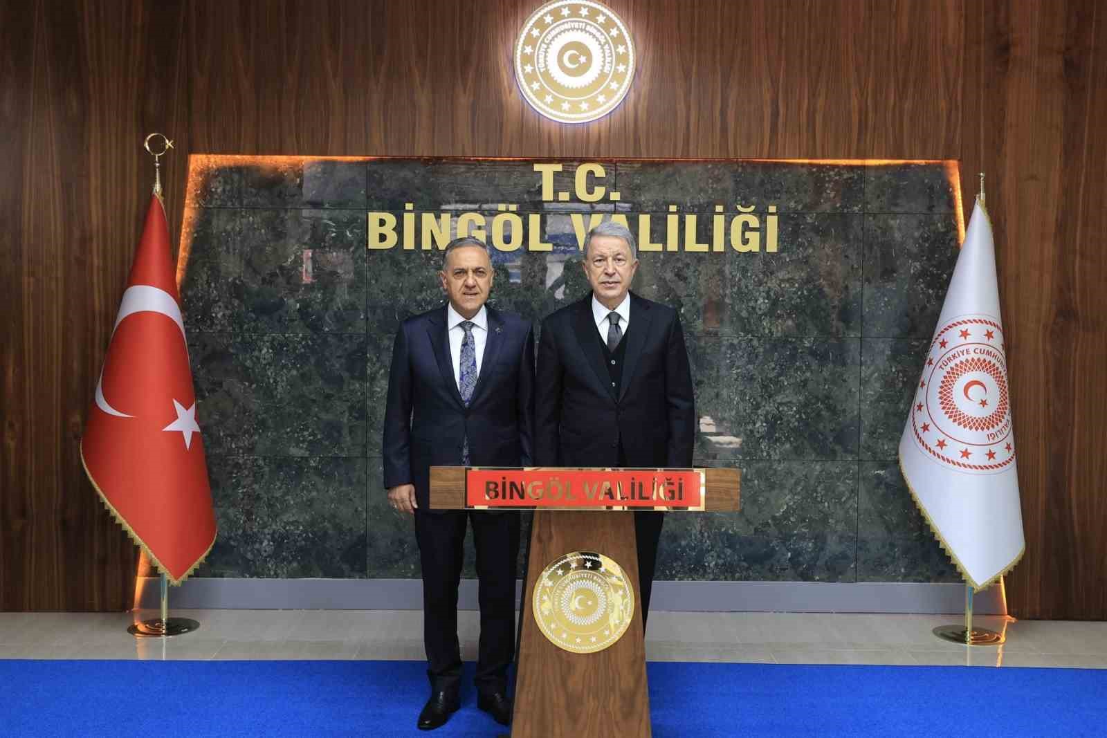 TBMM Milli Savunma Komisyonu Başkanı Akar, Bingöl Valiliğini ziyaret etti