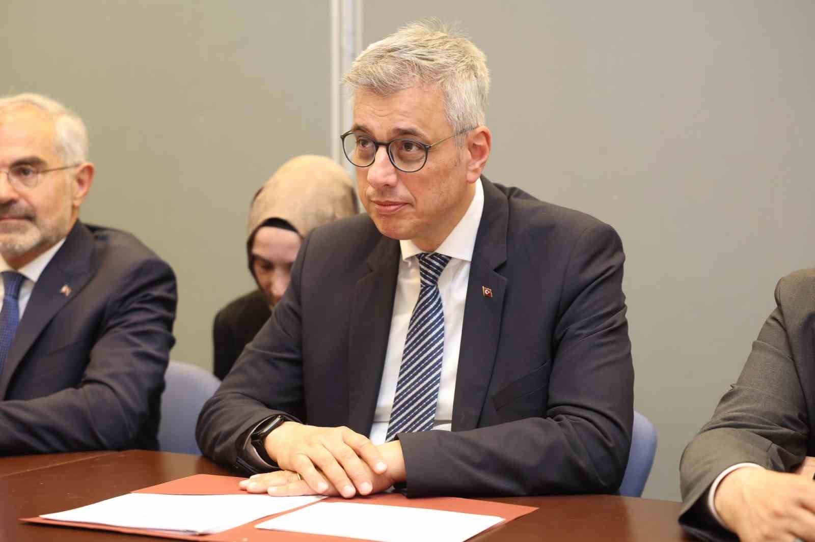 Sağlık Bakanı Memişoğlu, Gürcistanlı mevkidaşı ile bir araya geldi