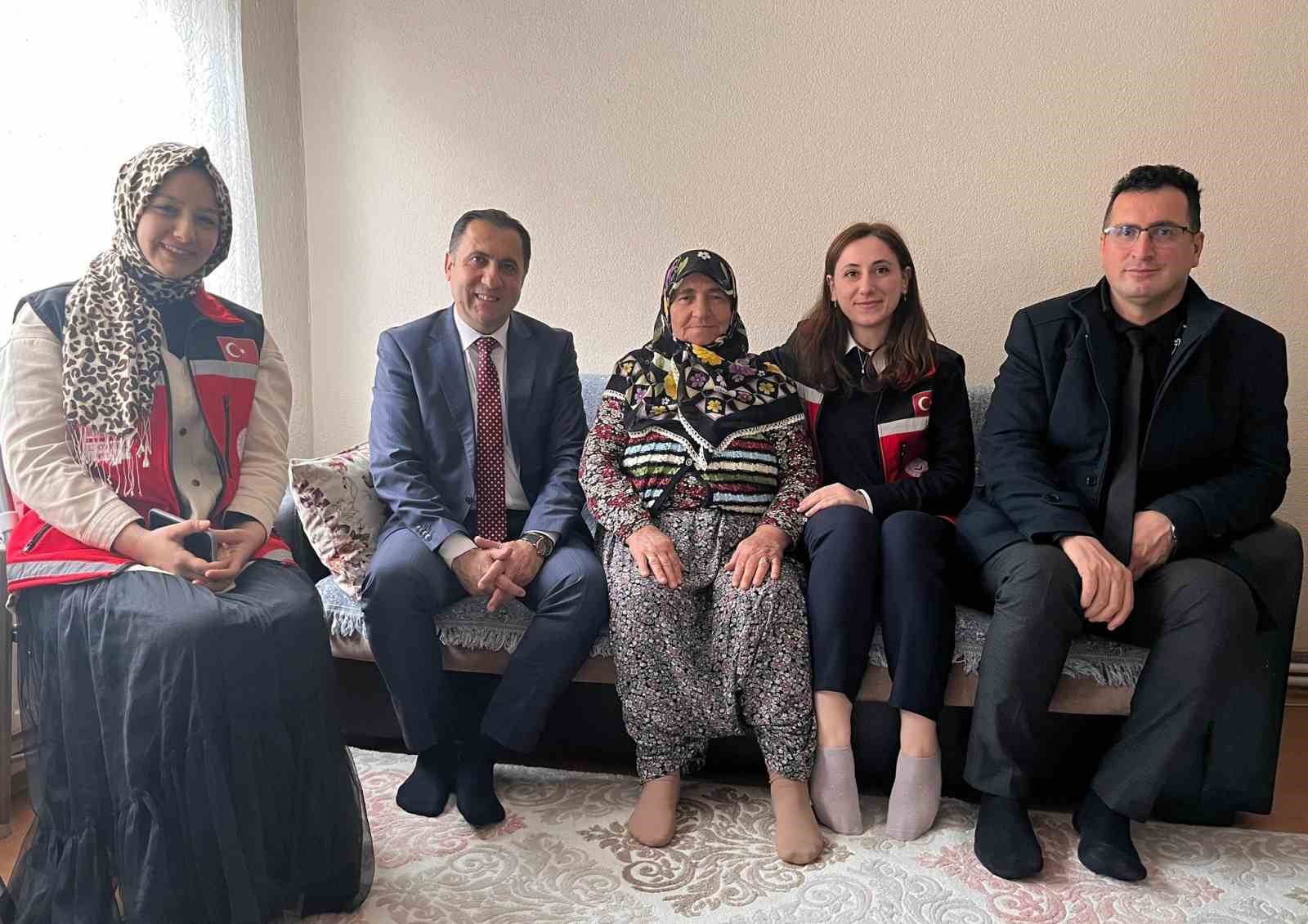 Şehit ailelerine vefa ziyareti