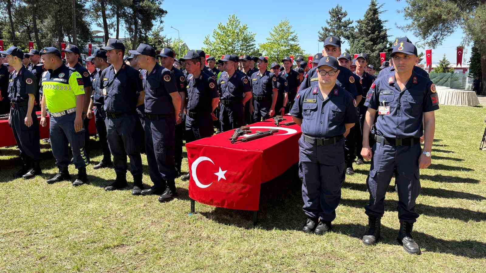 Engel tanımayan vatan sevgisi: Yemin töreni tüyleri diken diken etti