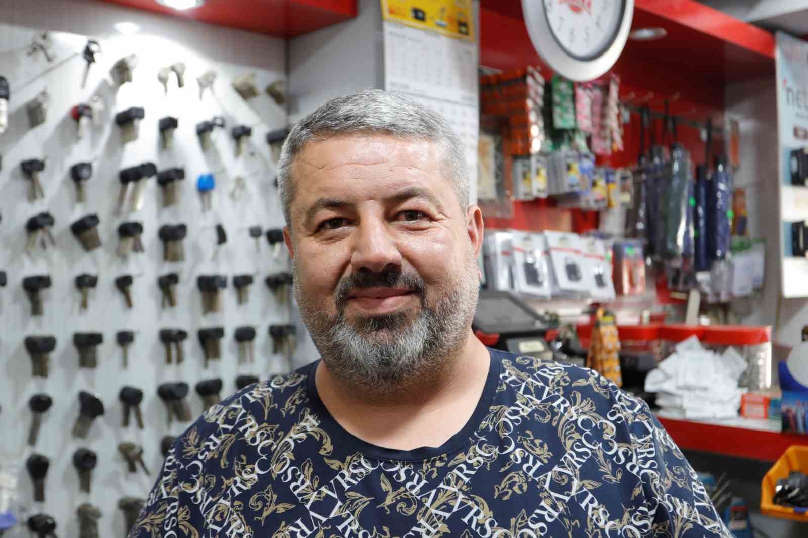 Bir anda takla atarak yere düştü, ne yaşadığına o da anlam veremedi