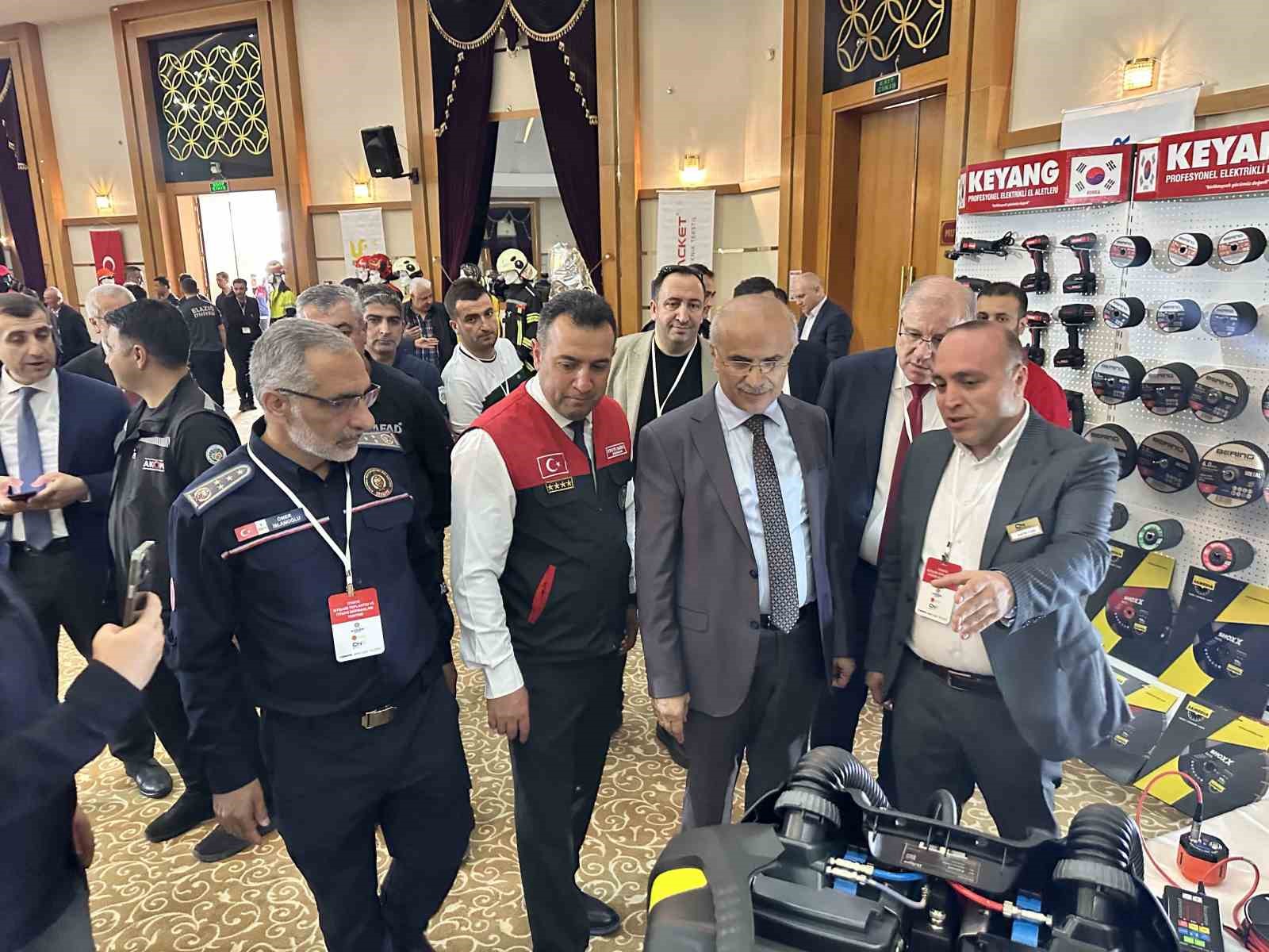 81 ilin itfaiyecileri Malatya’da toplandı