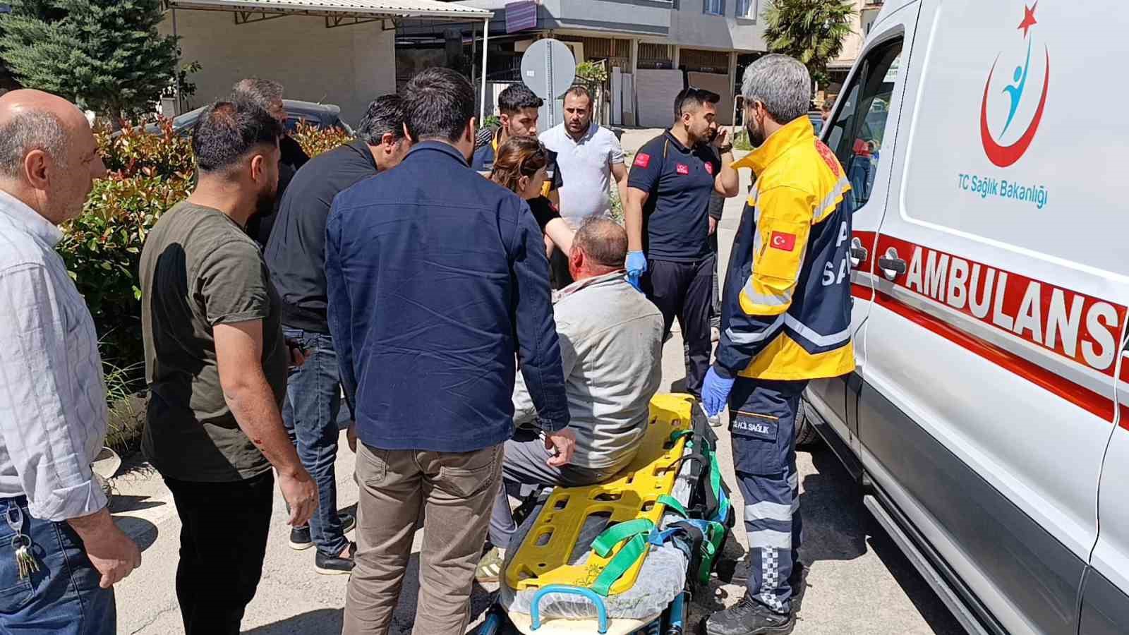 Kamyonet ile çarpıştı tedaviyi reddetti, hastanede beyin kanaması sebebiyle yoğun bakıma alındı
