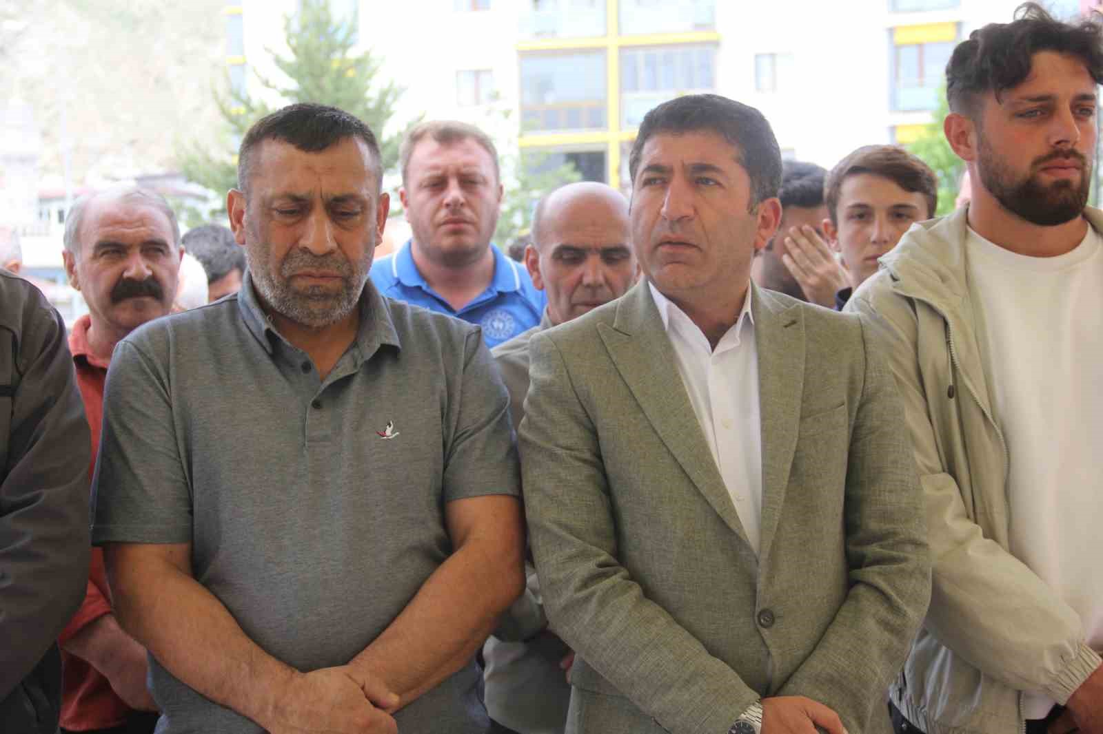 Sivas’ta rahatsızlanan ilkokul öğrencisi hayatını kaybetti