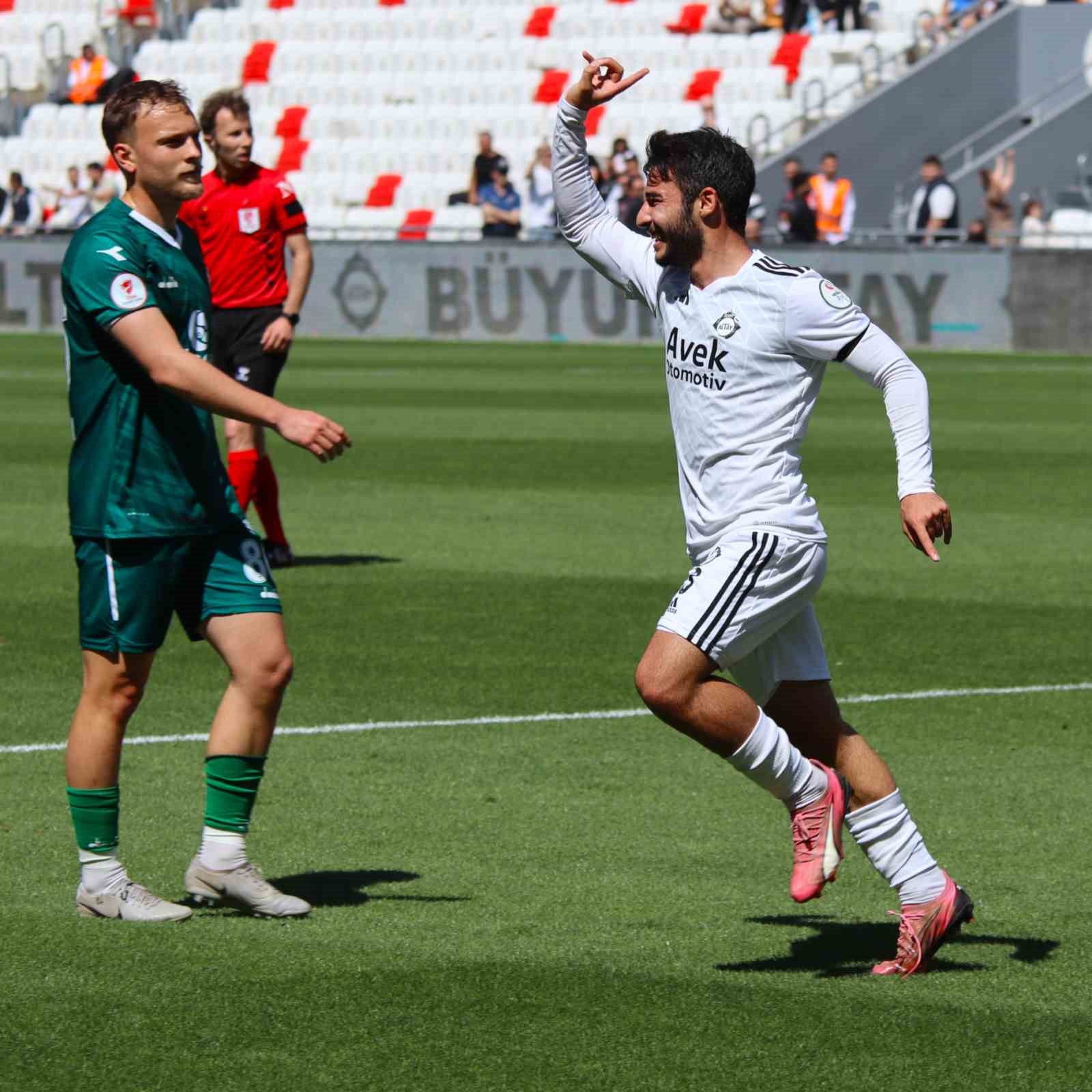 Altay, 2. Lig’e galibiyetle veda etti
