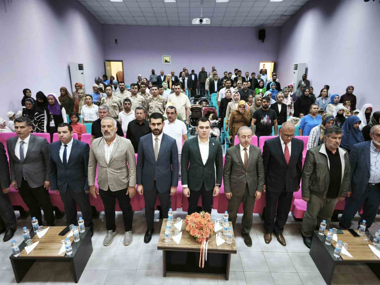 Tunceli’de miniklerin yoğun katılımlı Kur’an kursu kapanış programı