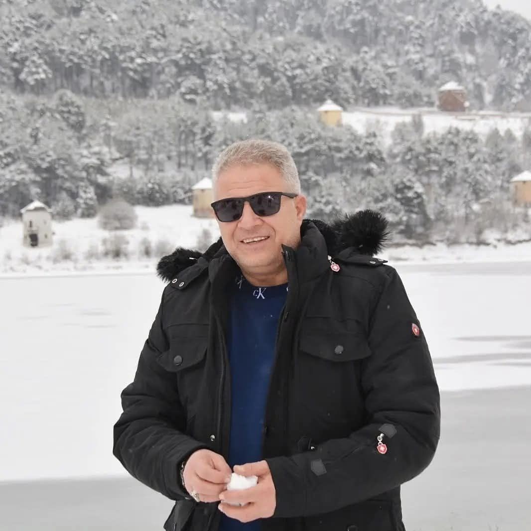 Okul müdürü kansere yenik düştü