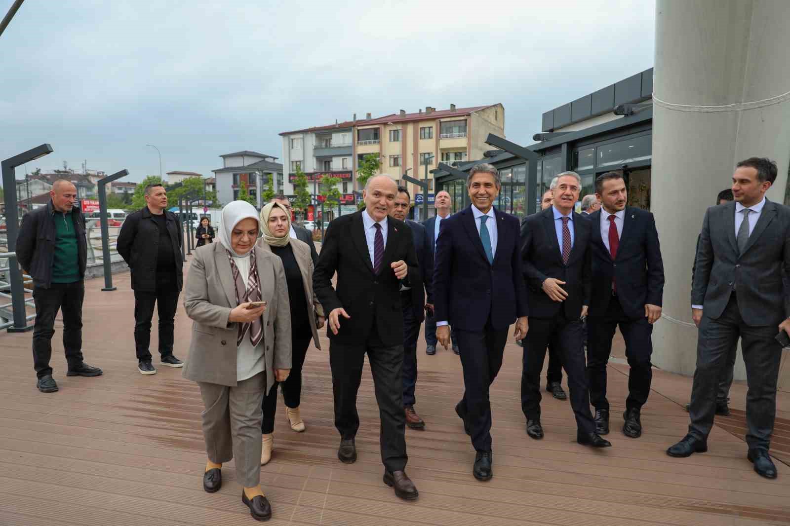 Belediye binası mahkeme kararı sonrası yıkılacak