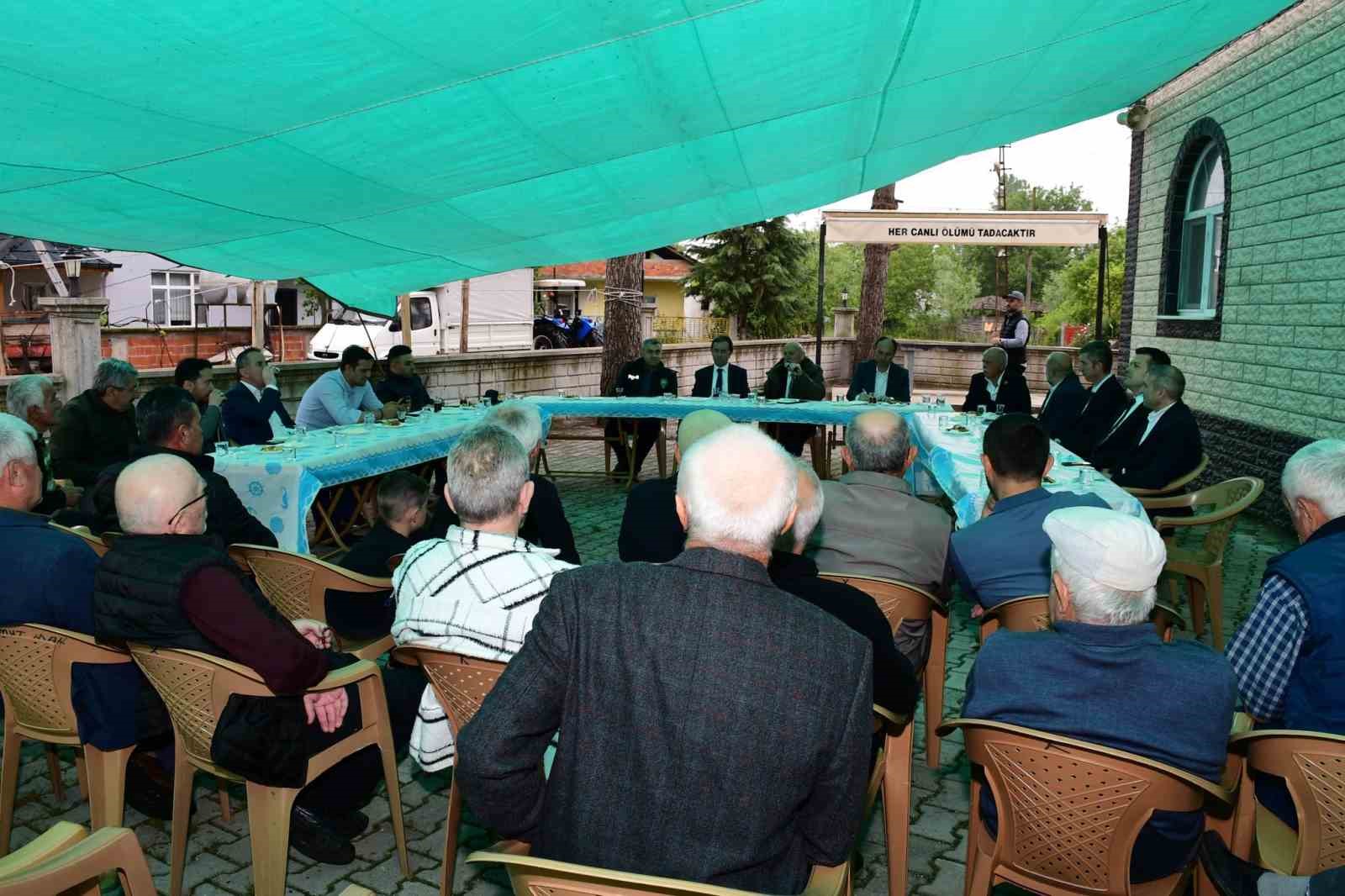 Kaymakam ve başkandan mahallede halkla çözüm buluşması
