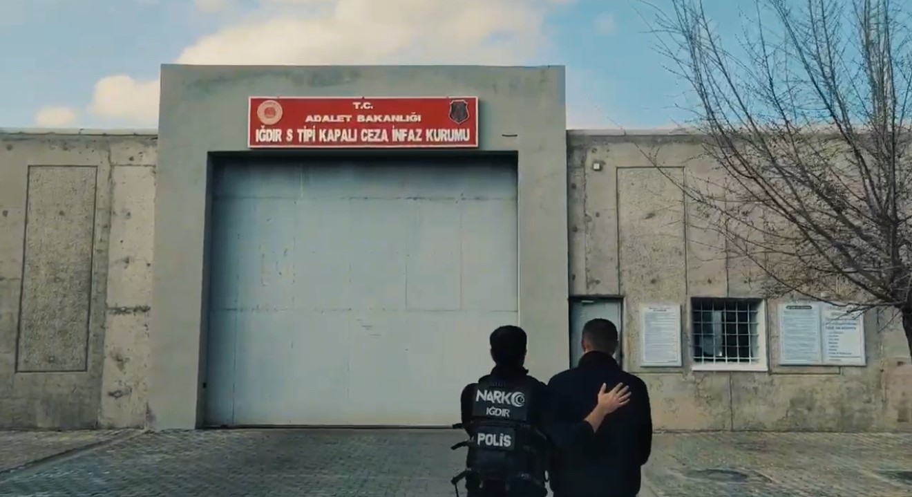 Iğdır Emniyeti Nisan ayında uyuşturucuya geçit vermedi: 2 tutuklama, 25 adli işlem