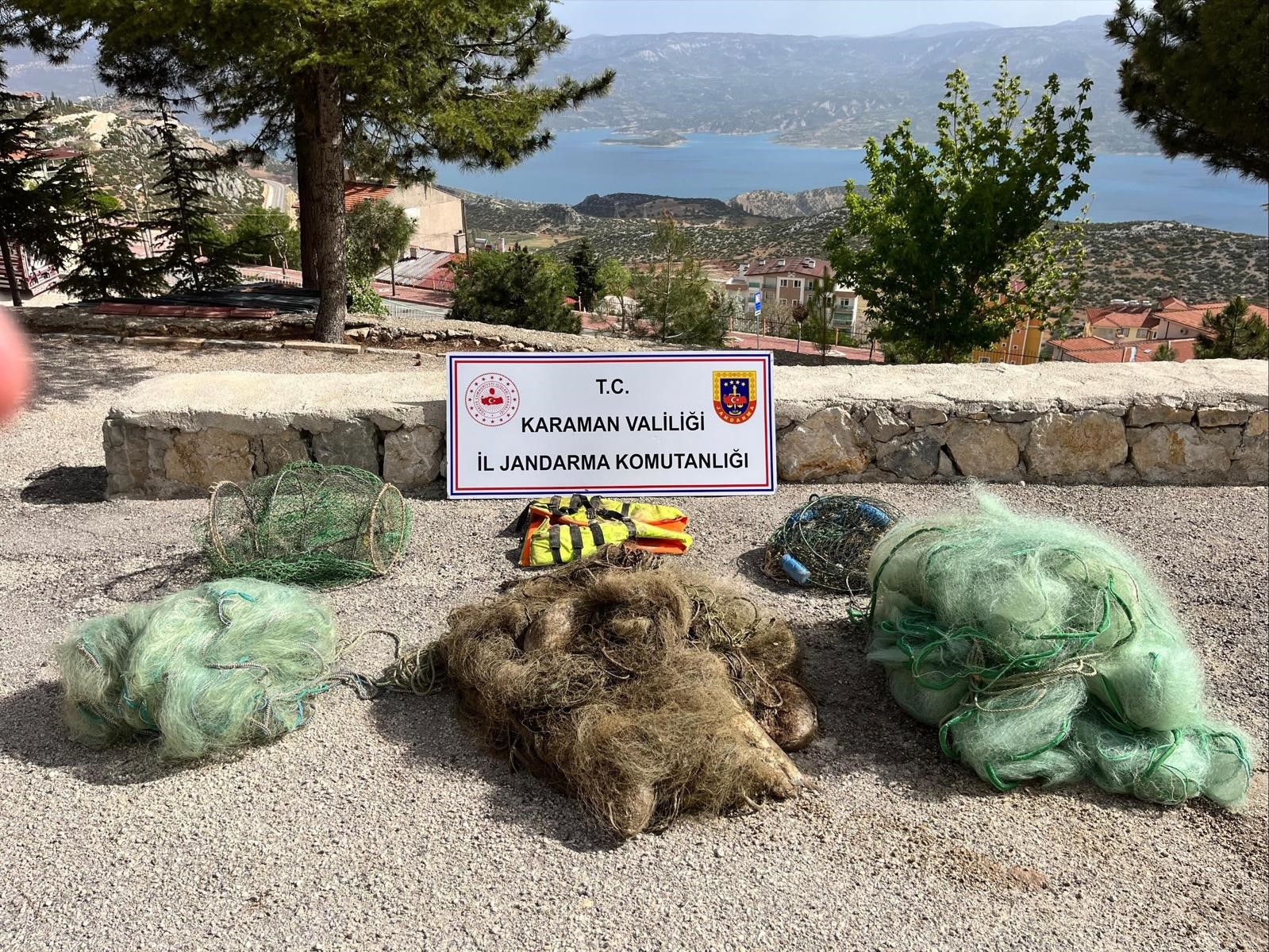 Karaman’da 698 adet kök kenevir ele geçirildi