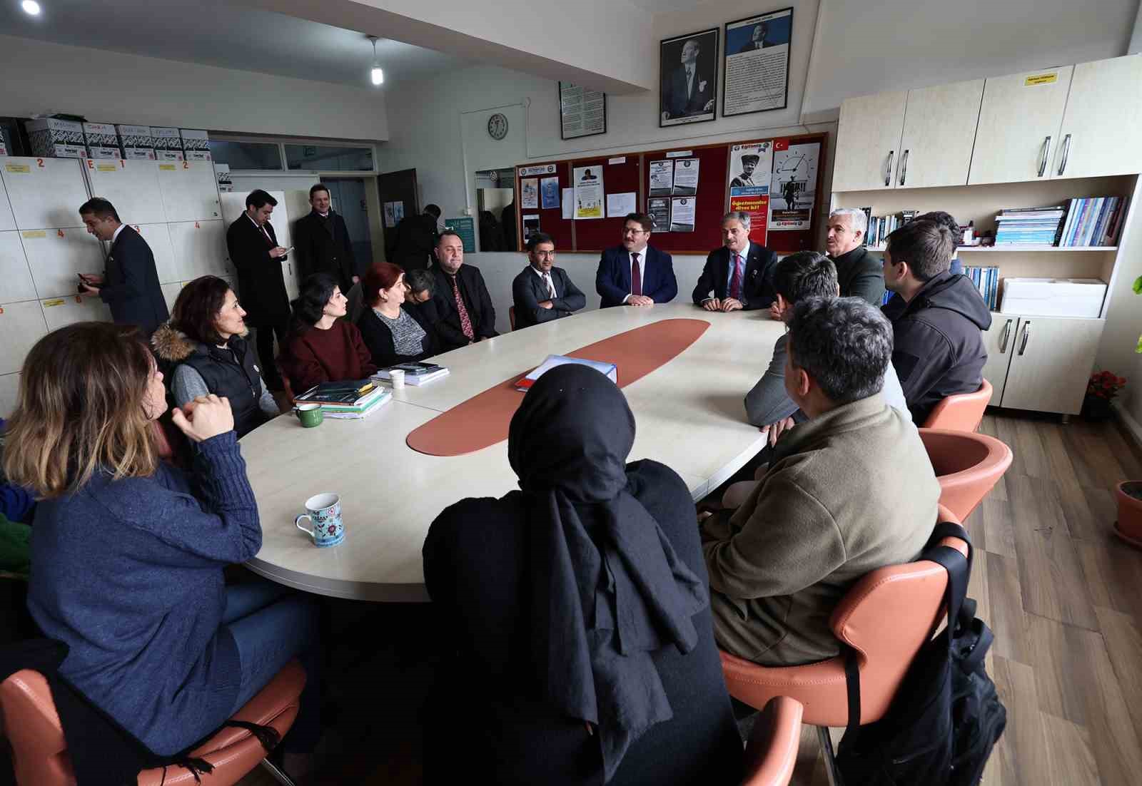 Sakarya Büyükşehir gençlerin geleceğine yatırım yapıyor