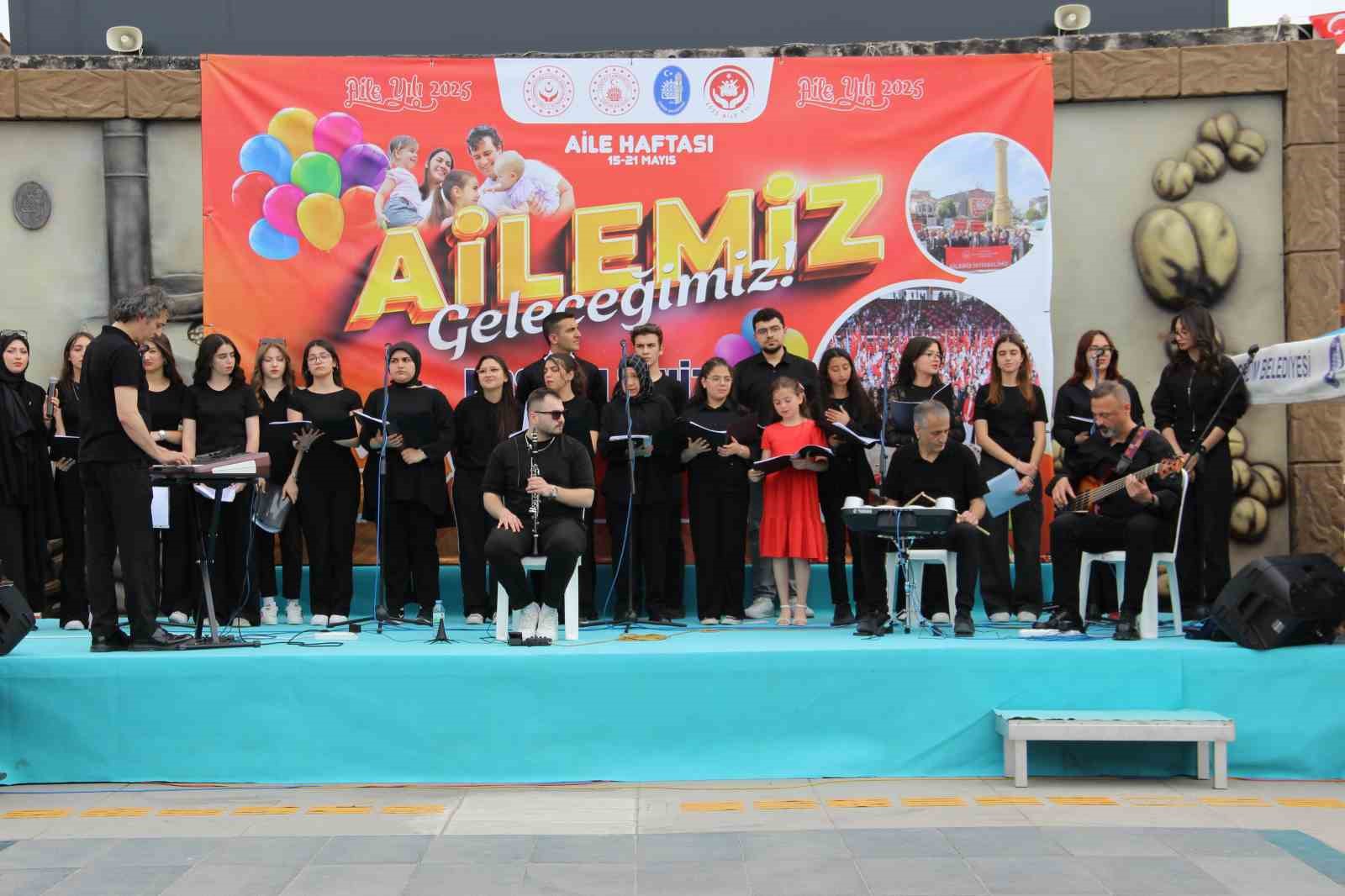 Çorum’da aileler festivalde buluştu, ortaya renkli görüntüler çıktı