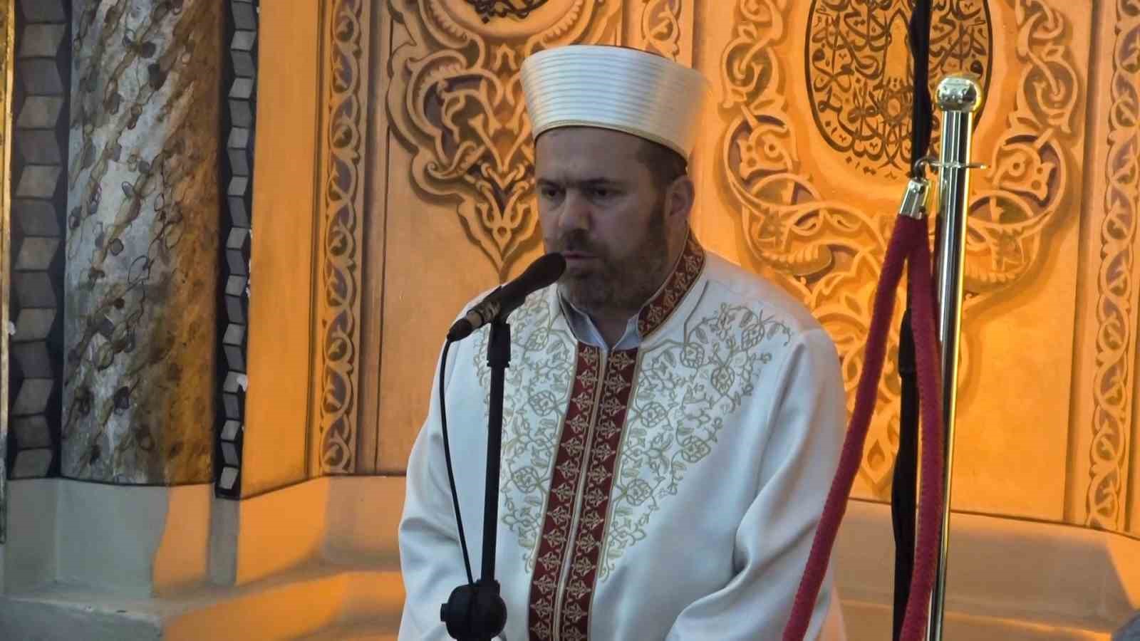 İstanbul’un Fethi’nin 572. yılında Bursa’da 572 hatm-i şerif okundu