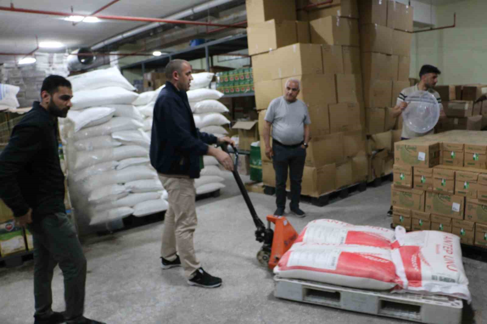 Hacıbaba Pastaneleri’nde kaliteli malzeme zamanında uyguna alındı, tatlılar ucuza satılıyor
