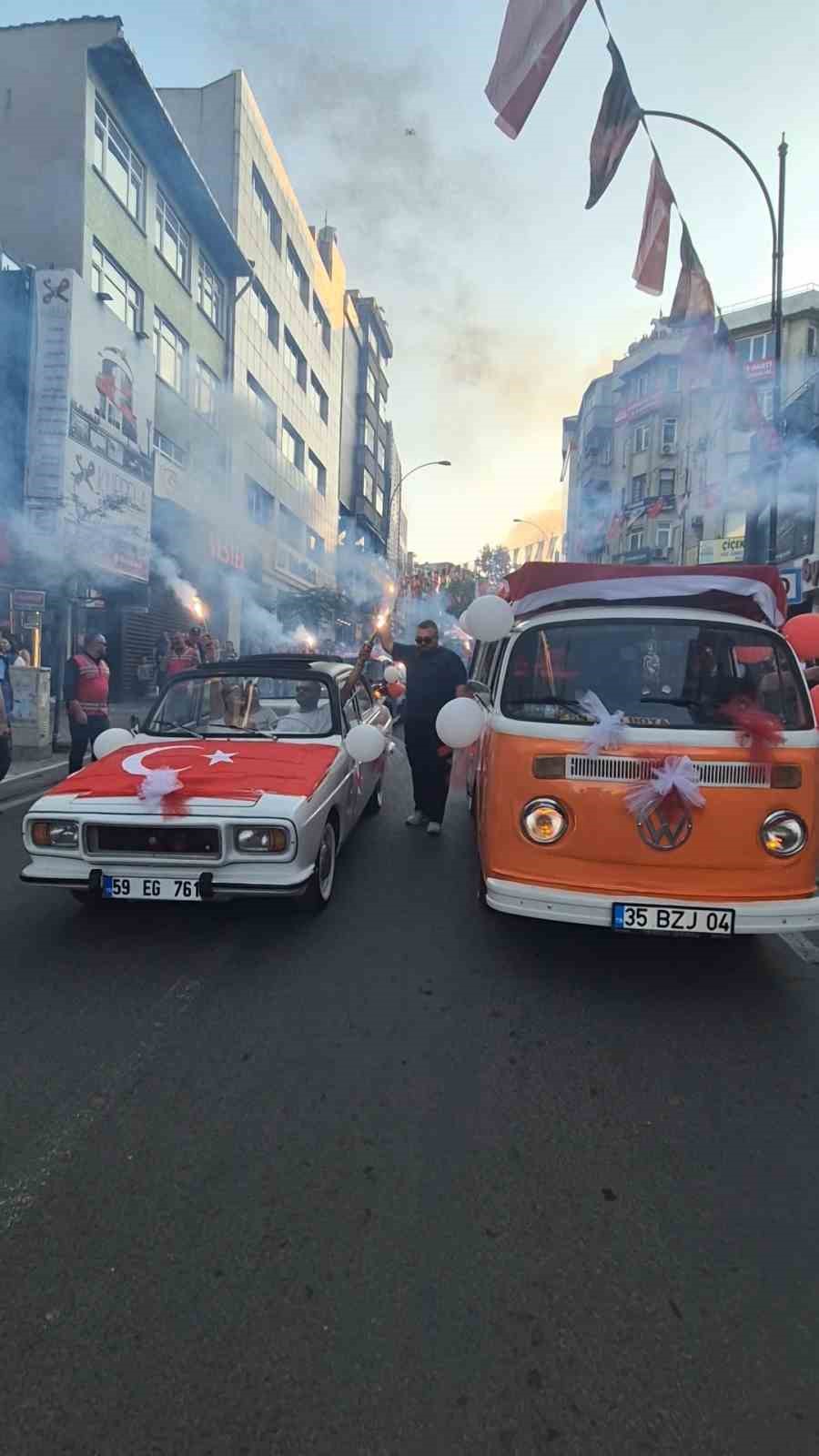 Tekirdağ’da vosvoslu 19 Mayıs korteji