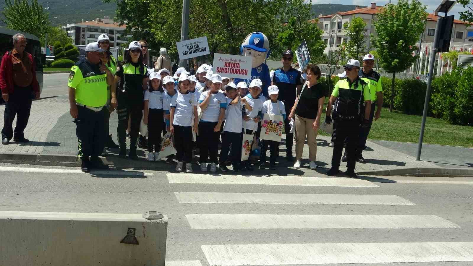 Trafik haftası kapsamında Menteşe’de farkındalık etkinliği düzenlendi