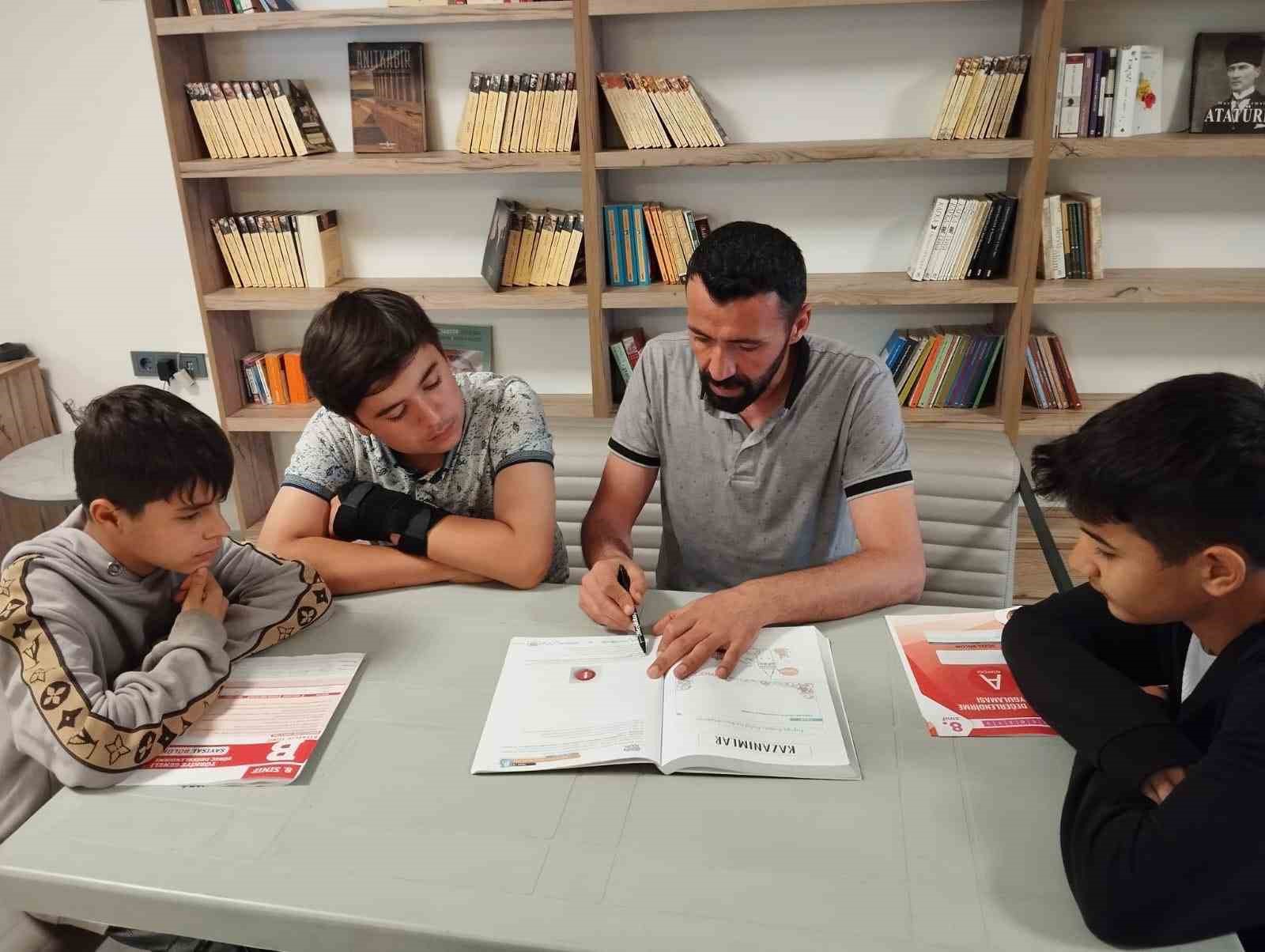 Karacasu’da LGS öğrencilerine etüt desteği
