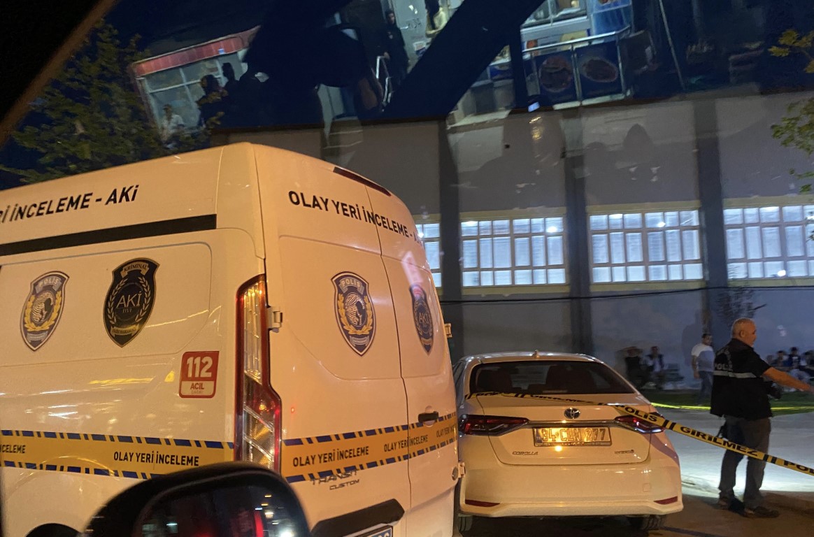 Sakarya’da küfürleşme kavgasında kan aktı: 15 yaşındaki çocuk, 17 yaşındaki çocuğu bıçakladı