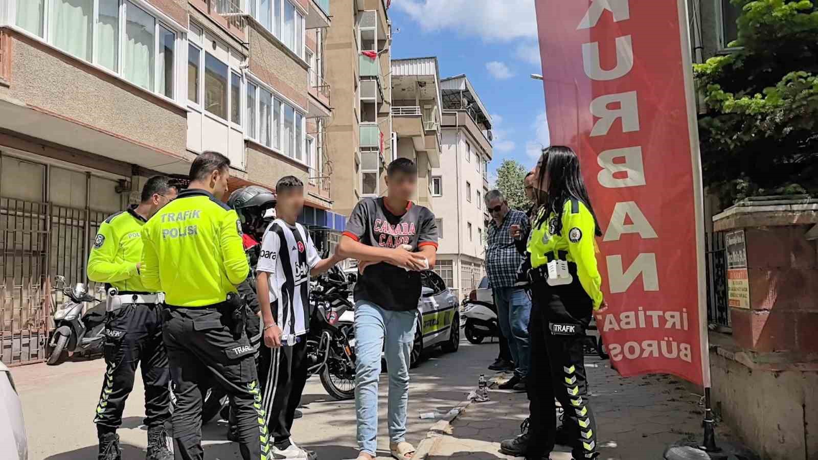 15 yaşındaki çocuk, motosikletlinin bıçaklı saldırısına uğradı
