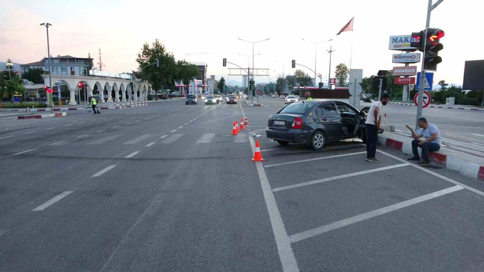 Malatya’da iki otomobil çarpıştı: 2 yaralı
