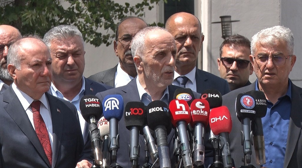 Bakan Işıkhan, TÜRK-İŞ Genel Başkanı Ergün Atalay’ı kabul etti