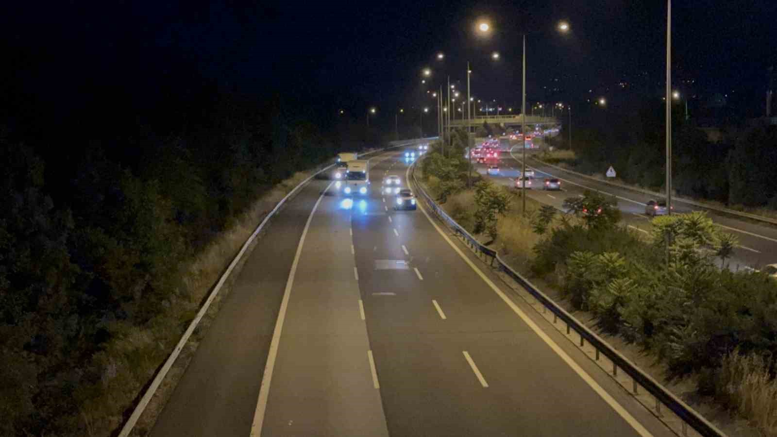 Anadolu Otoyolu Düzce geçişinde akıcı yoğunluk devam ediyor