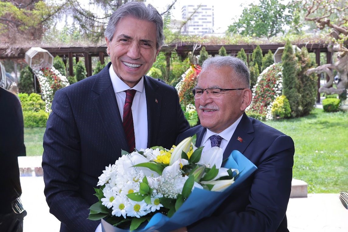 Başkan Büyükkılıç’ın eser ve hizmet belediyeciliğine Ankara’dan takdir ve teşekkür