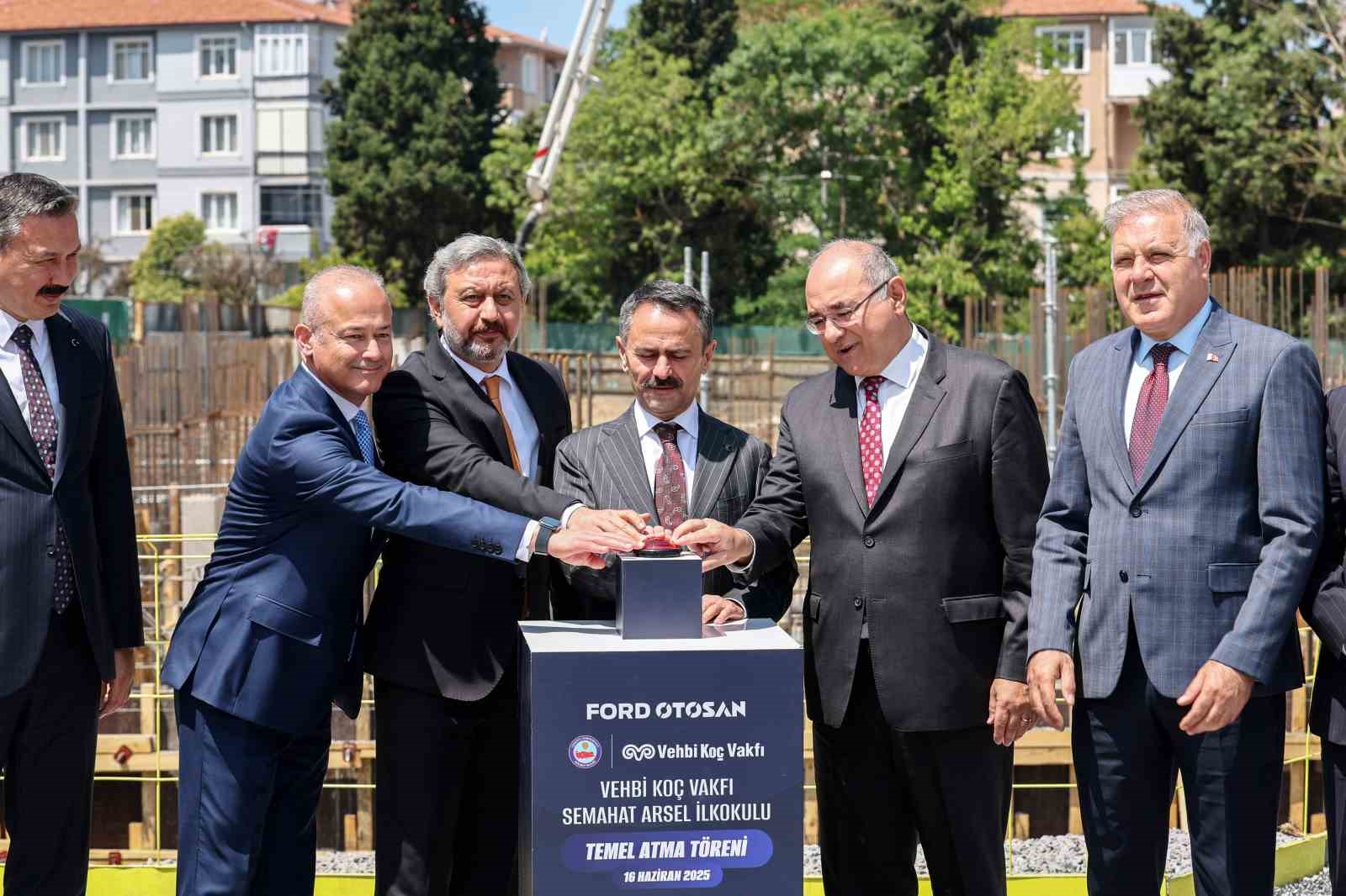 Ford Otosan’dan Vehbi Koç Vakfı iş birliği ile Kocaeli’ye yeni bir eğitim yatırımı