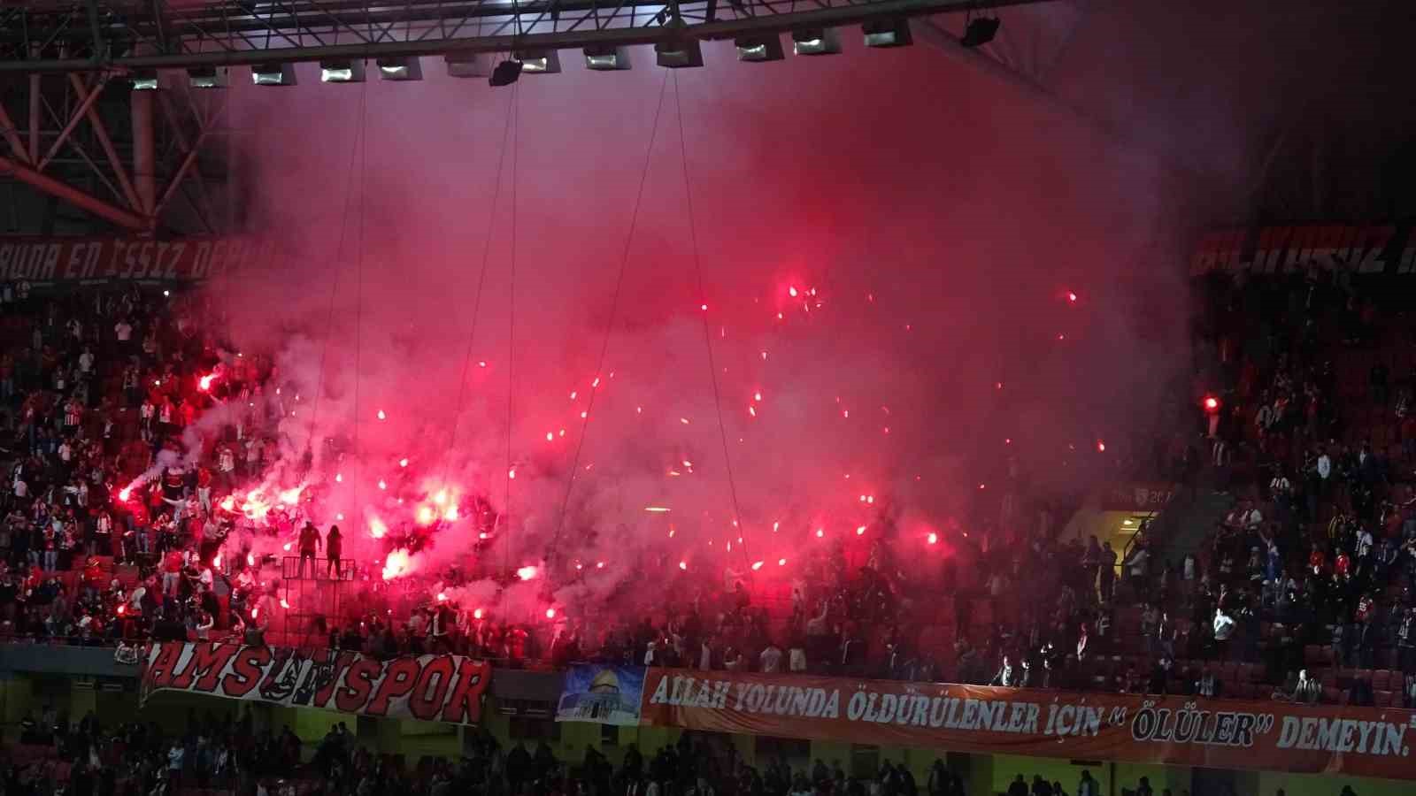 Samsunspor’dan coşkulu Avrupa kutlaması