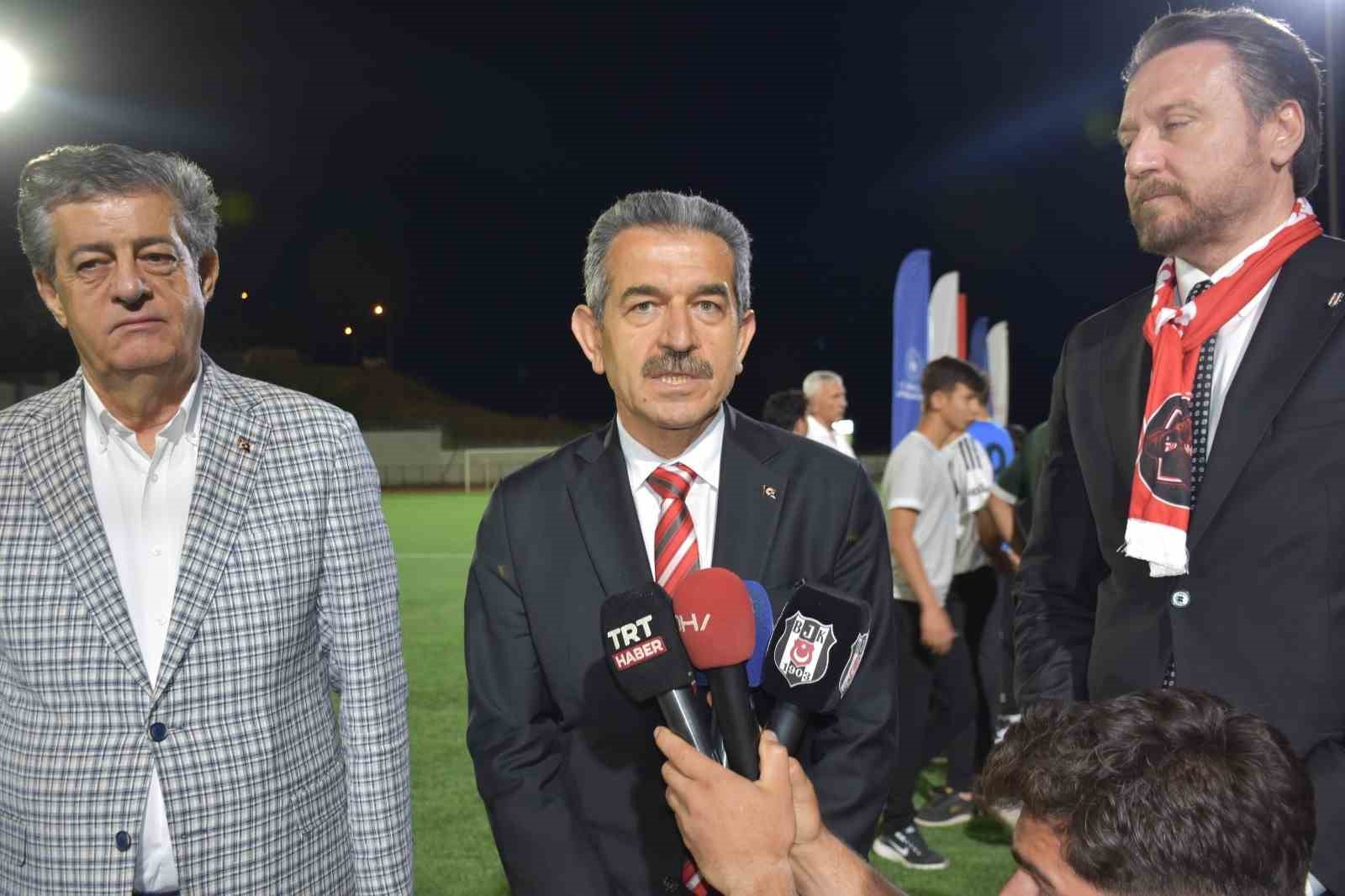 Beşiktaş U16 ile Şırnak Petrolspor U16 dostluk maçında buluştu