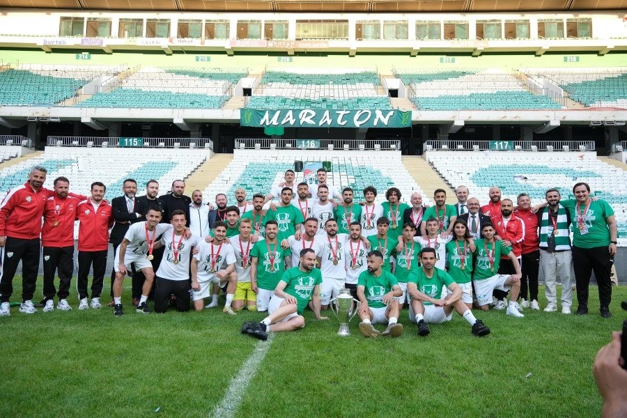Bursaspor’da birçok isimle yollar ayrılabilir