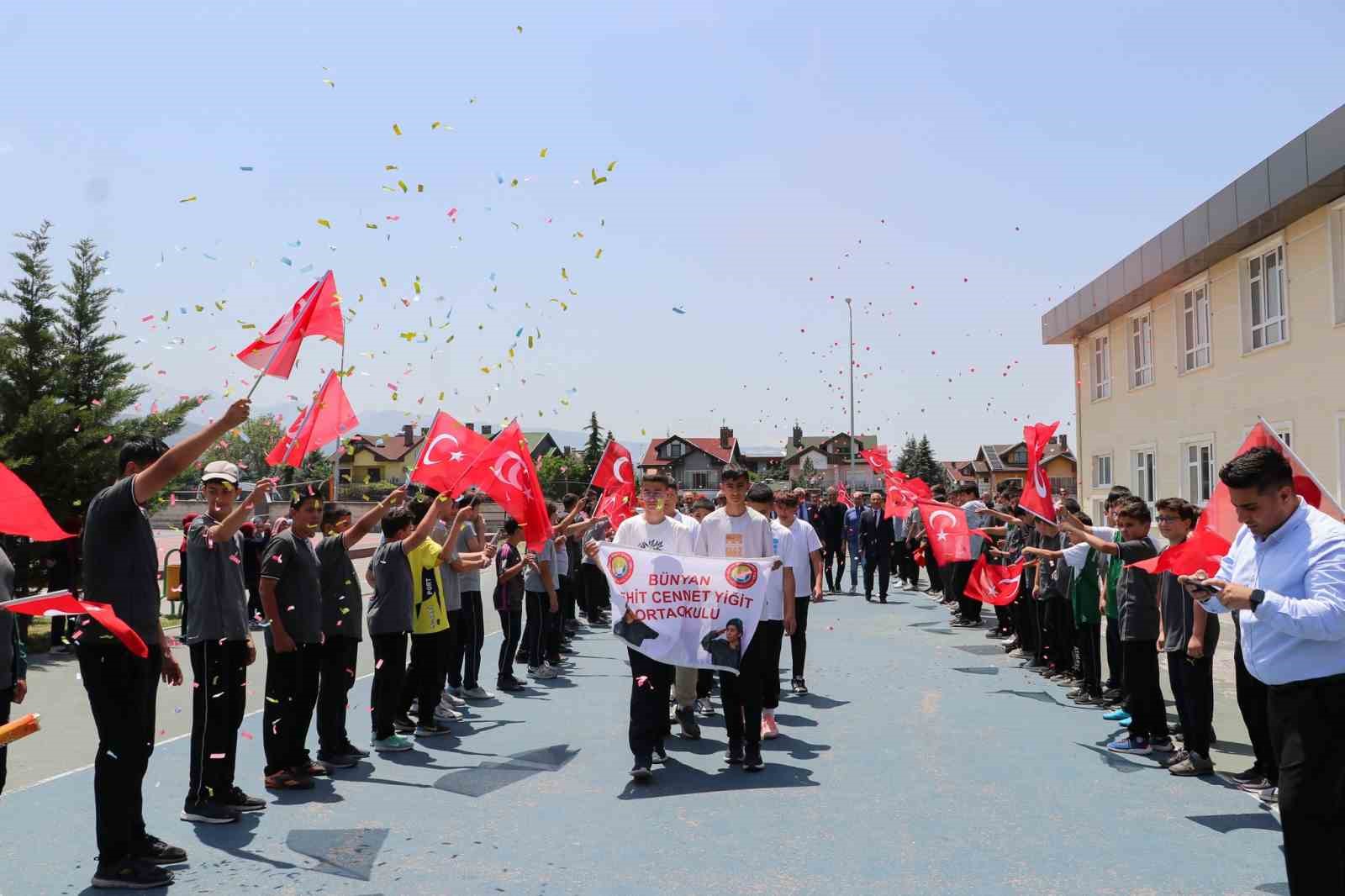 Türkiye ikincisine görkemli karşılama