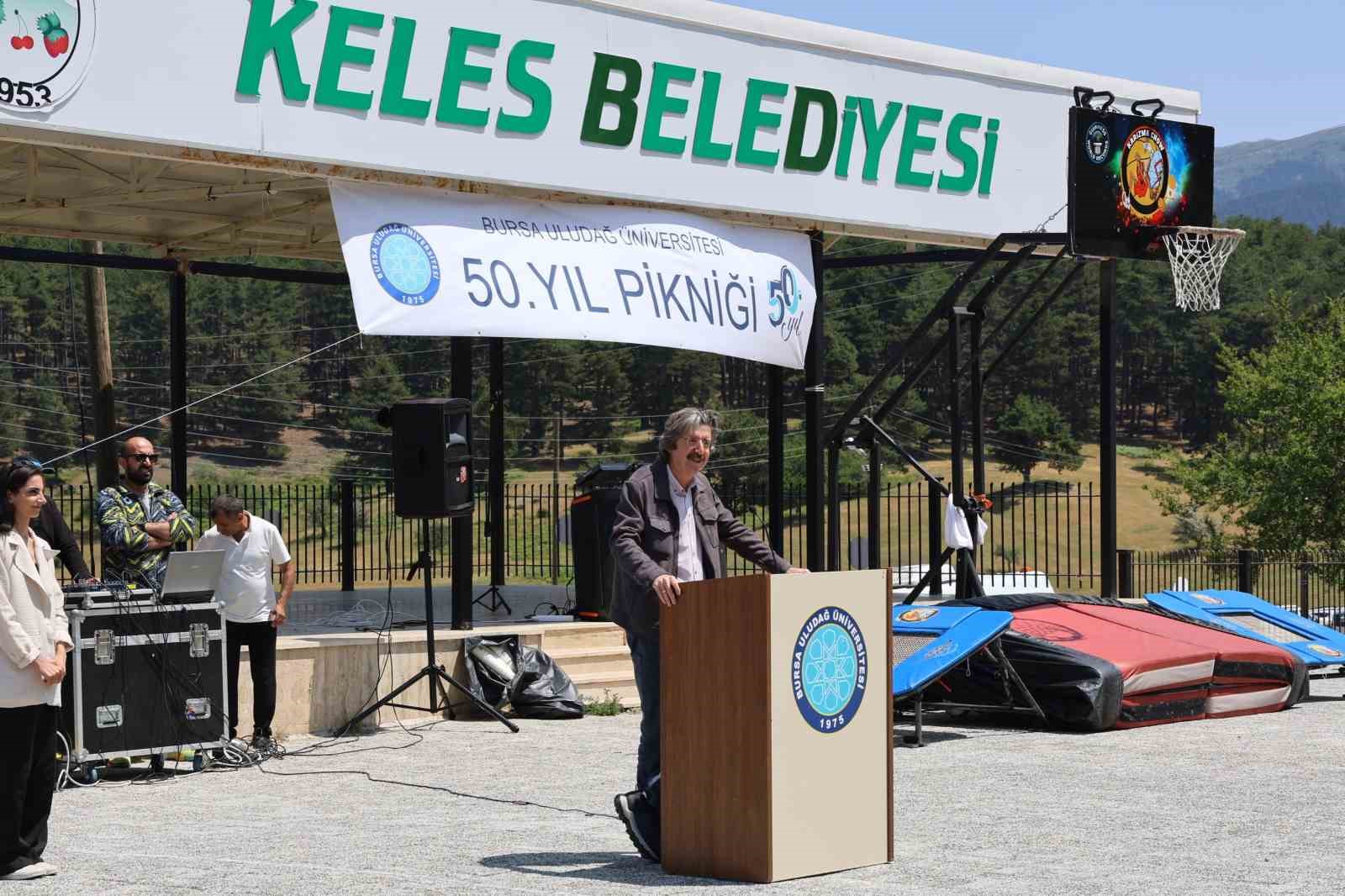 BUÜ ailesi kuruluş yıldönümü pikniğinde bir araya geldi