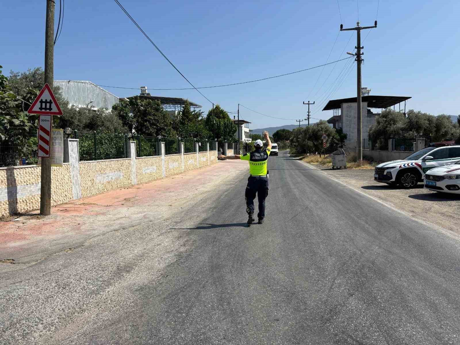 Jandarma ekiplerinden şok trafik uygulaması: 52 sürücüye cezai işlem uygulanı