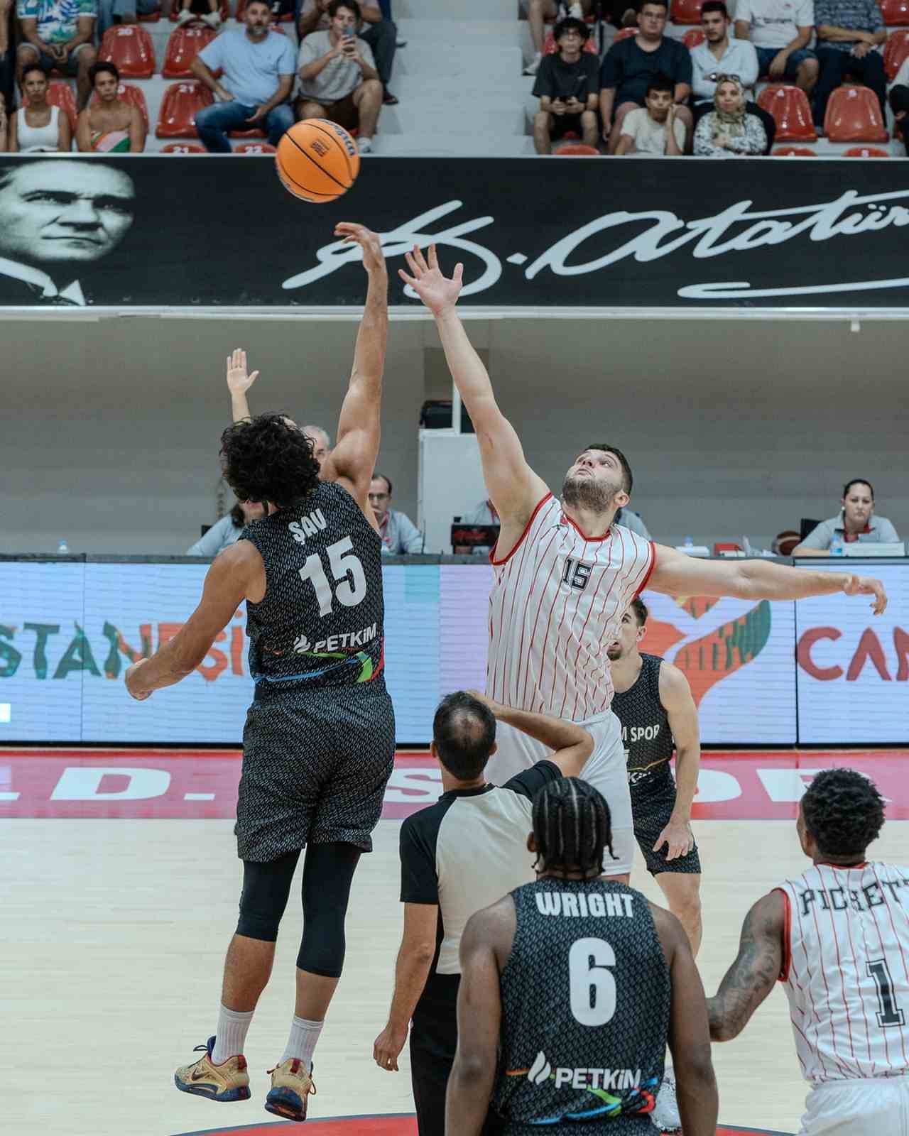 Aliağa Petkimspor, Troy Selim Şav ile yeniden anlaştı